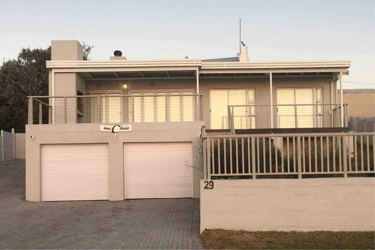 Ons C-Huis - Gansbaai Seafront Accommodation, Back-Up Power Exterior photo
